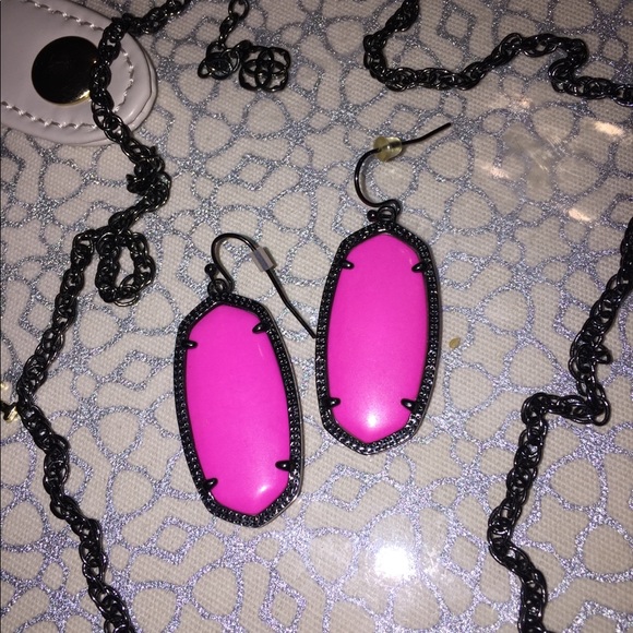 Kedra Scott-“Rayne and Elle” Set - Picture 3 of 3